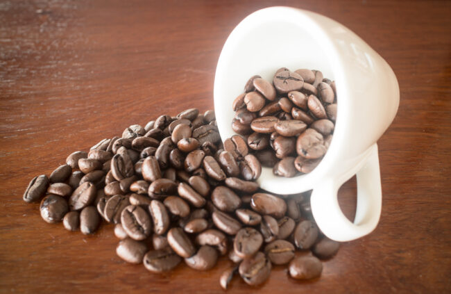Meilleur café décaféiné : le guide complet